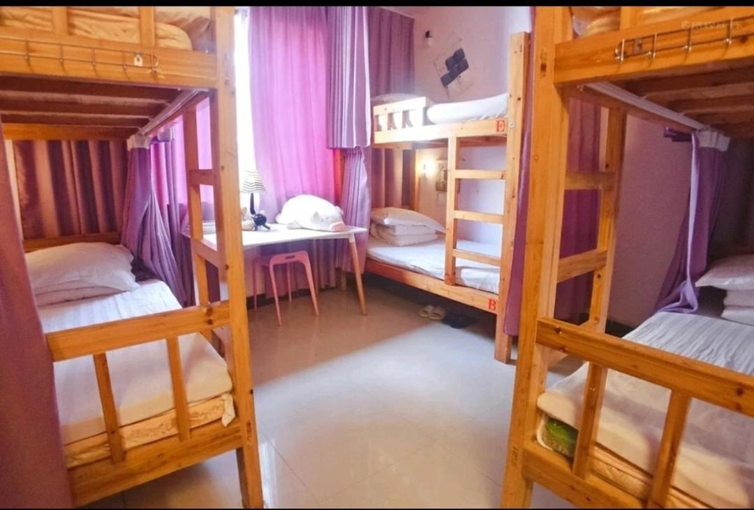 Showbiz Hostel Yangshuo Exterior foto