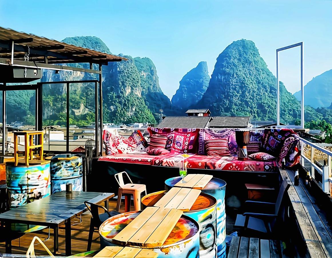 Showbiz Hostel Yangshuo Exterior foto